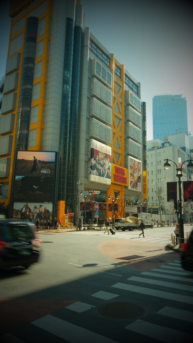 Incrocio a Shibuya di giorno